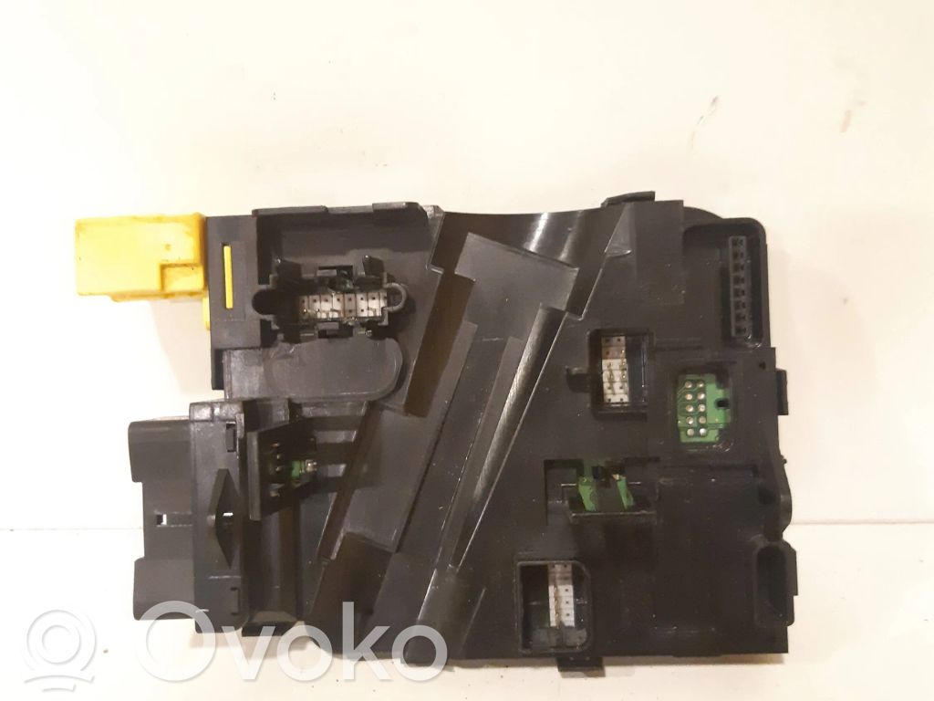 Volkswagen Golf V Steering angle sensor 