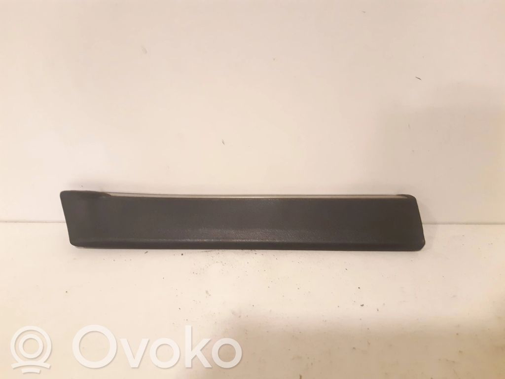 BMW 5 E39 Apdaila sparno (moldingas) 
