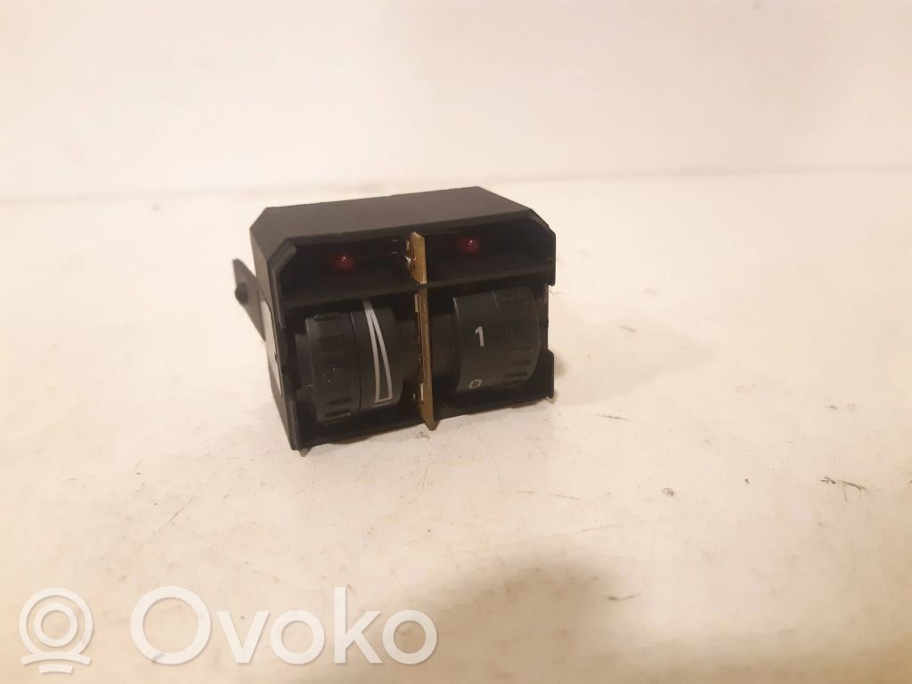 Volkswagen Caddy Headlight level height control switch 