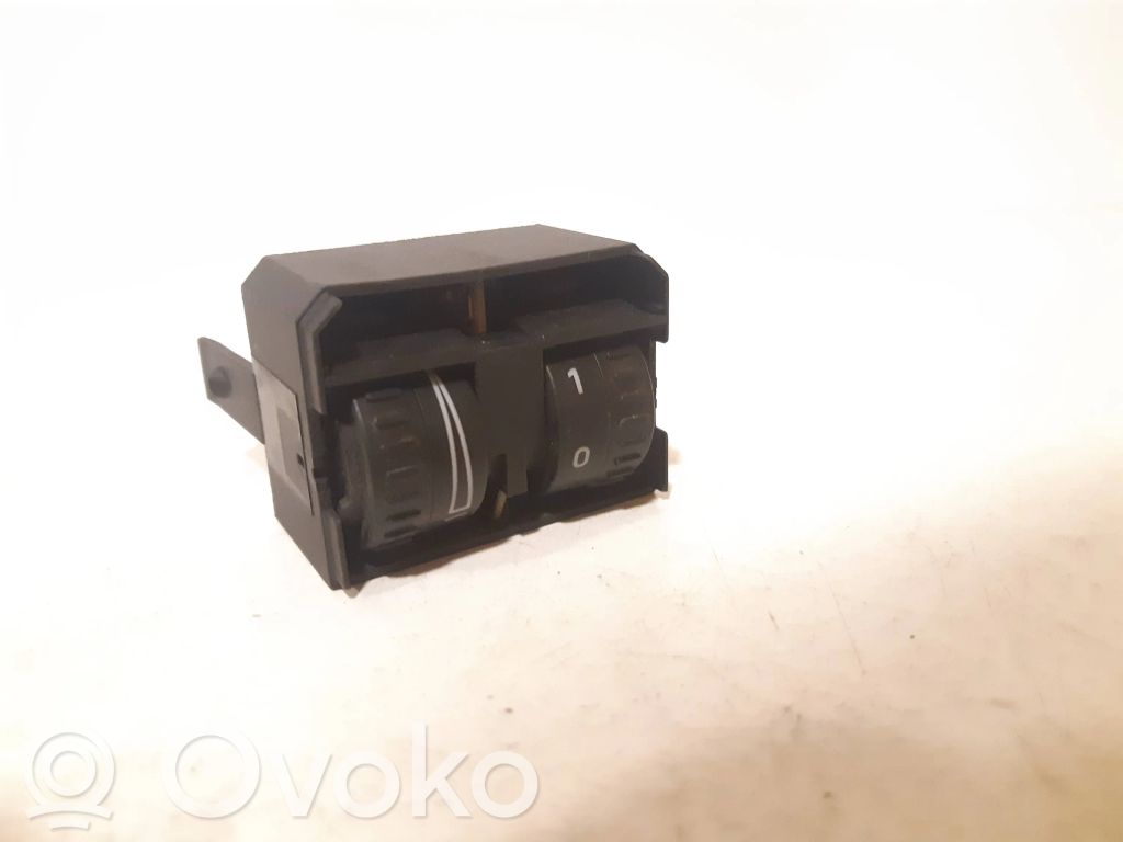 Volkswagen Caddy Headlight level height control switch 