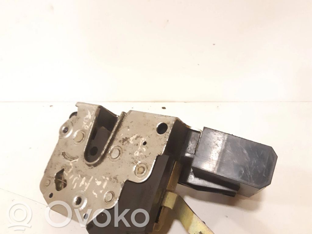 BMW 5 E34 Front door lock 