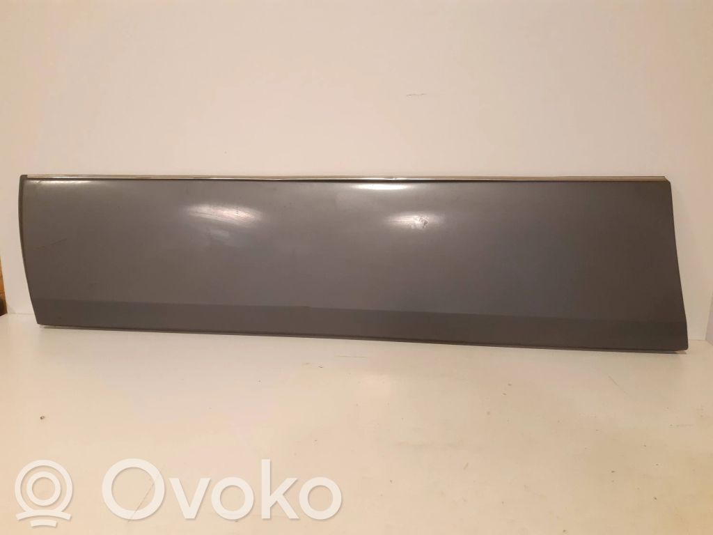 Mercedes-Benz E W124 Rivestimento della portiera anteriore (modanatura) 