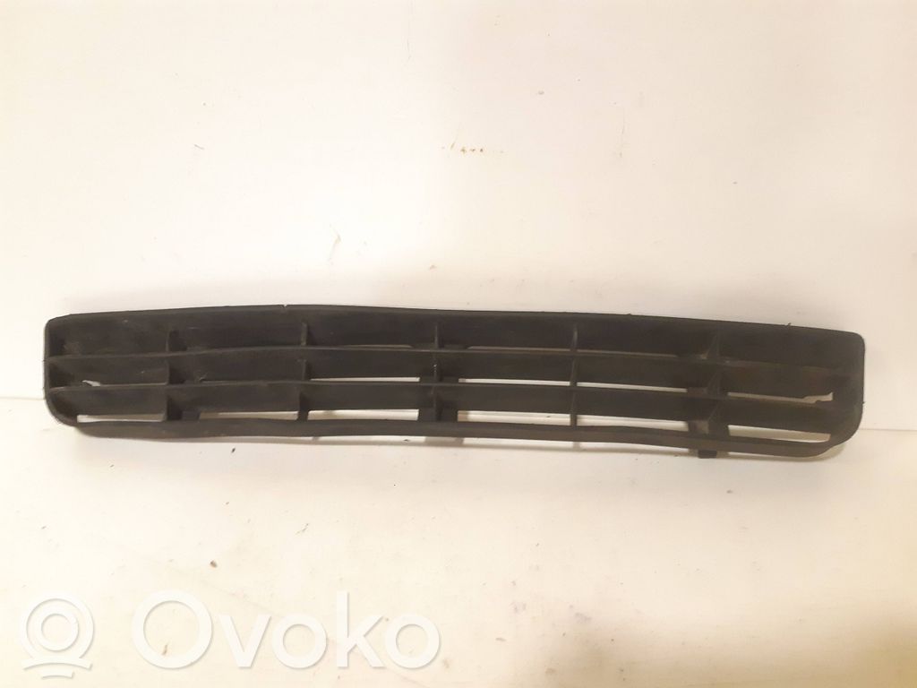 Audi A6 S6 C4 4A Front bumper lower grill 