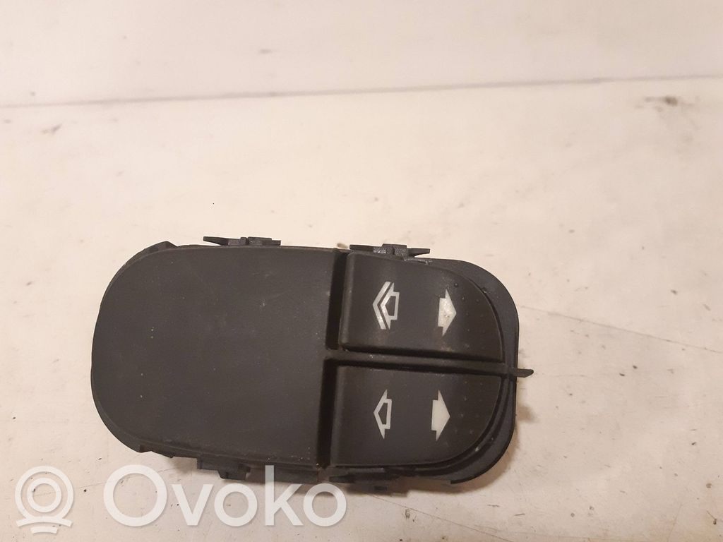 Ford Focus Electric window control switch 