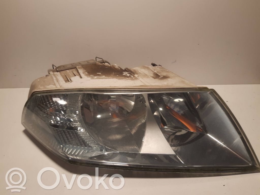 Skoda Octavia Mk1 (1U) Lampa przednia 