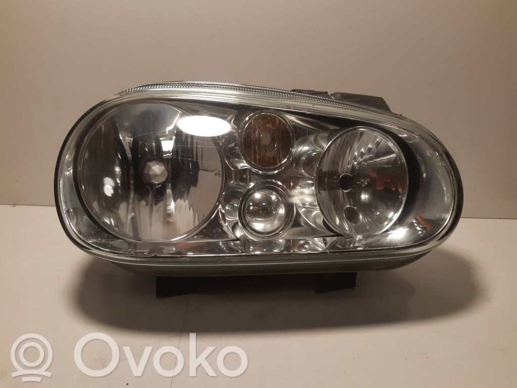 Volkswagen Golf IV Lampa przednia 