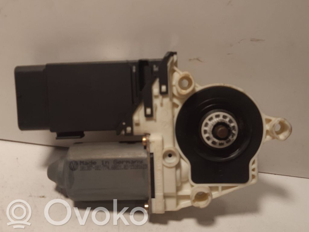 Silnik regulatora szyby drzwi przednich   7746002102,101387102,15101613