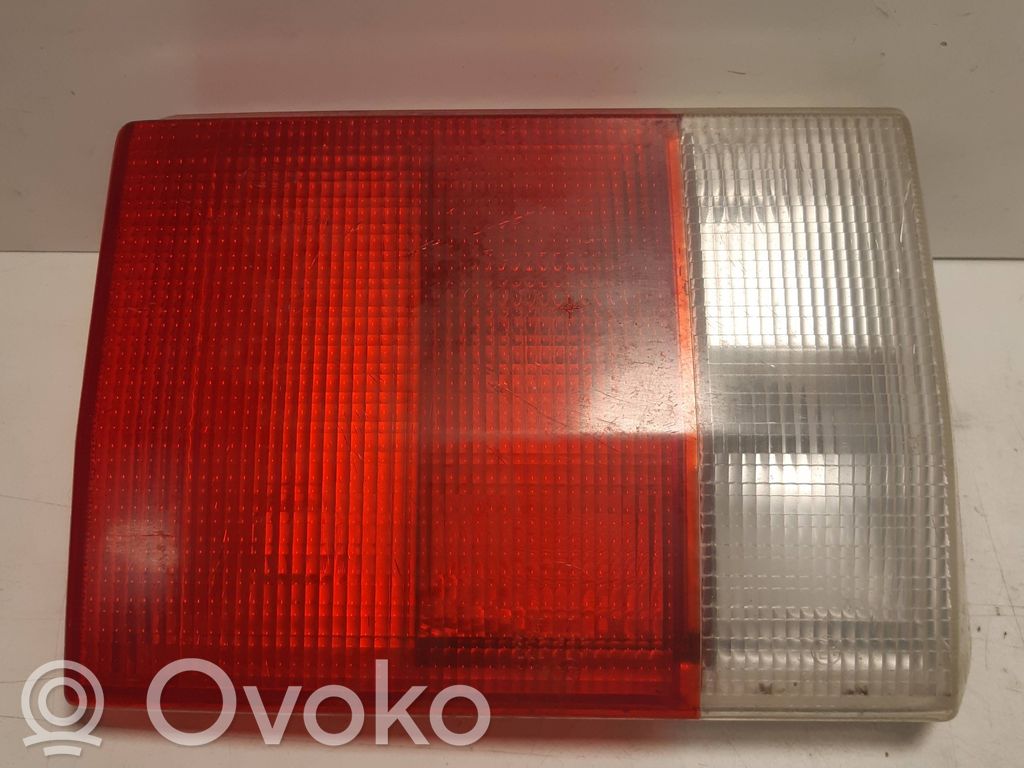Audi 80 90 S2 B4 Takaluukun takavalot 