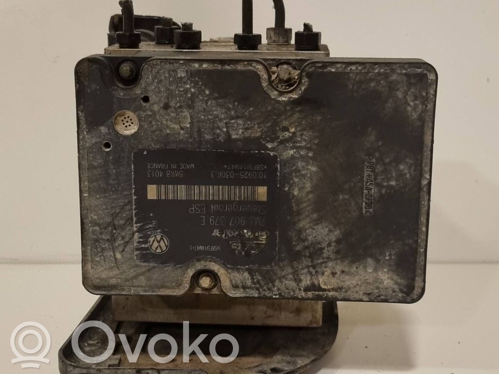 Volkswagen PASSAT B6 ABS bloks 