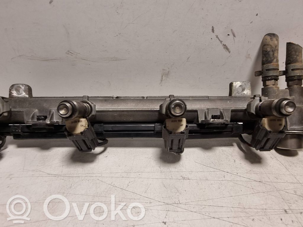 Volkswagen Golf V Fuel main line pipe 
