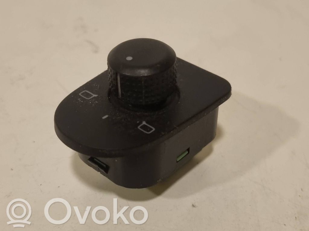 Audi A6 S6 C4 4A Interruptor del espejo lateral 