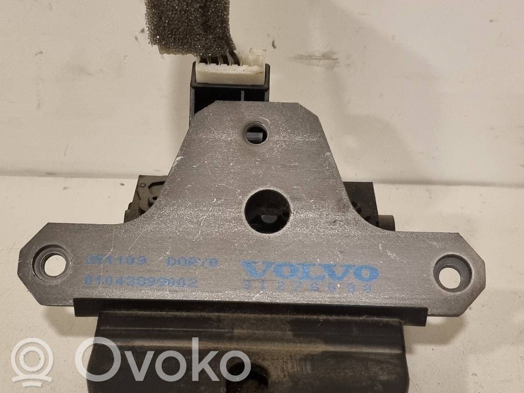 Volvo V50 Zamek klapy tylnej / bagażnika 