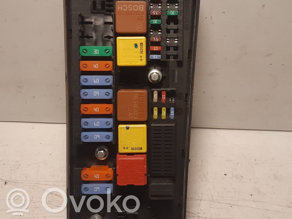Opel Vectra C Fuse module 