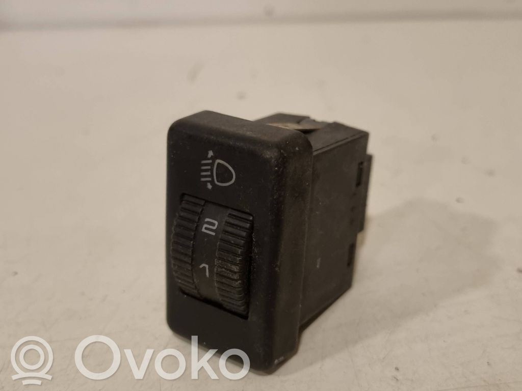 Volkswagen Transporter - Caravelle T4 Przycisk / Pokrętło regulacji świateł 