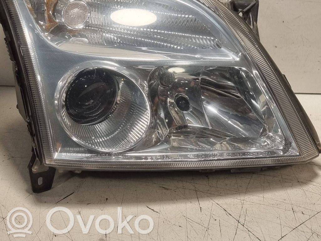 Opel Vectra C Lampa przednia 