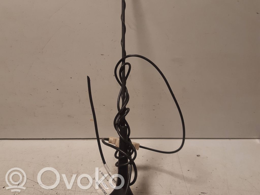 Renault Clio IV Radion antenni 