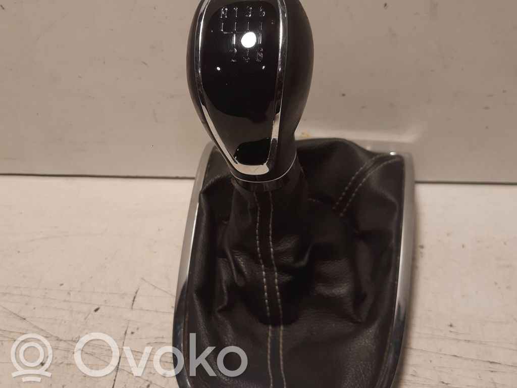 Opel Astra J Palanca/selector de cambios 