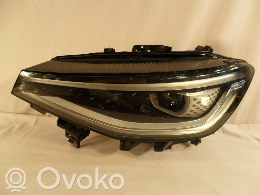 Volkswagen ID.7 Lampa przednia 