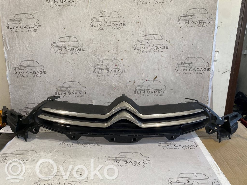 Citroen C4 II Grille de calandre avant 