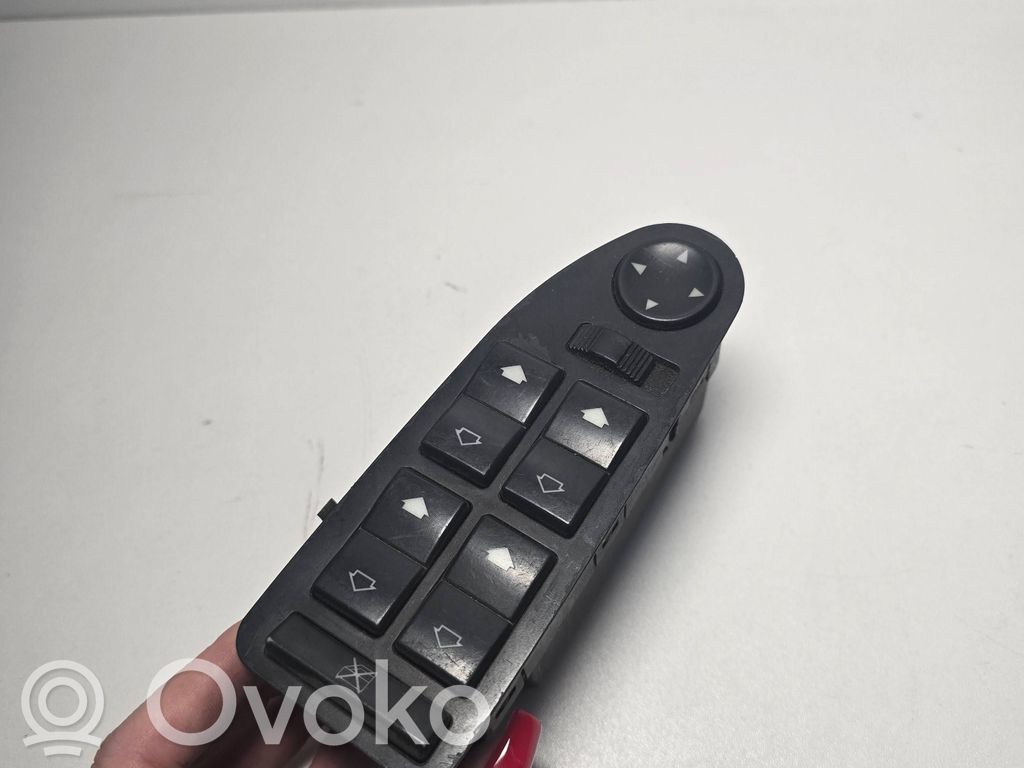 BMW 7 E38 Electric window control switch 