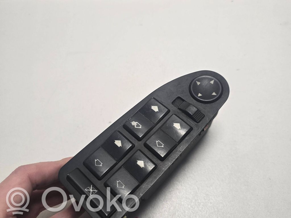 BMW 5 E39 Electric window control switch 