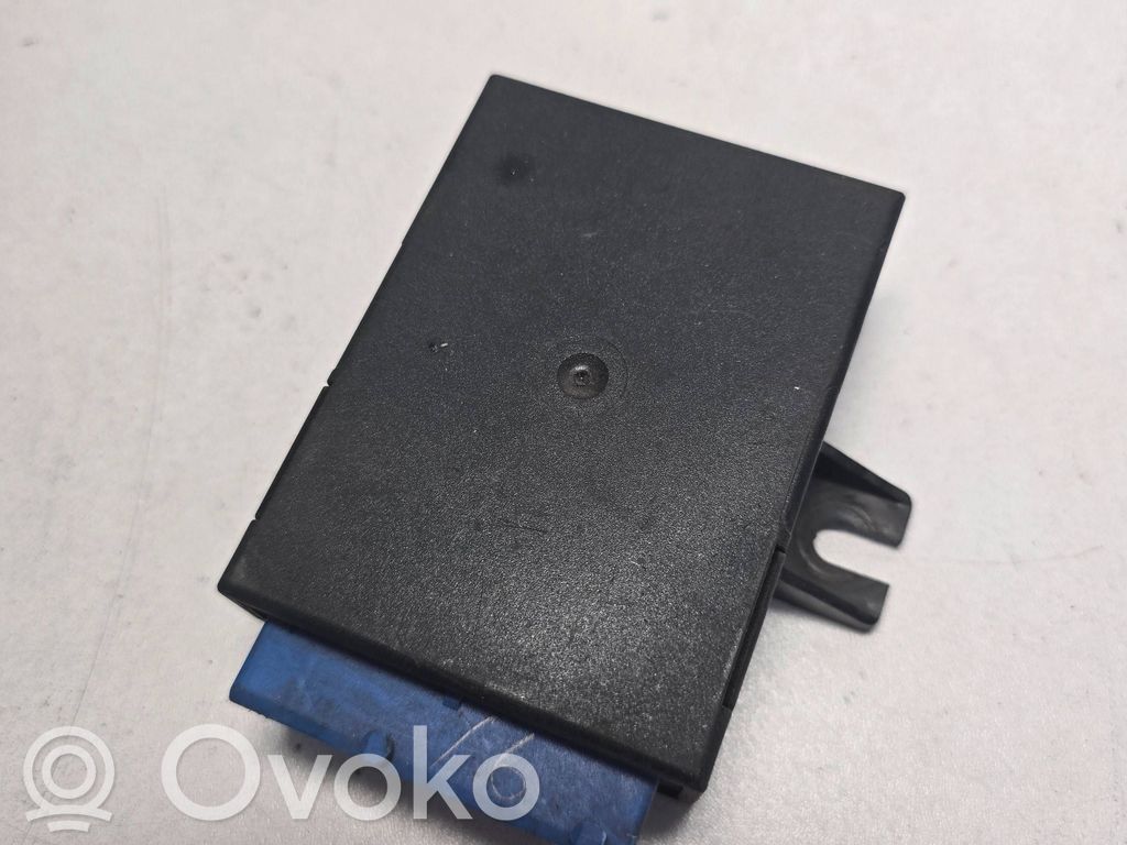Window wiper relay   61358357068