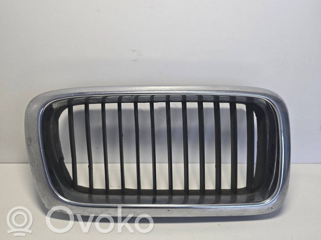 BMW 7 E38 Front grill 