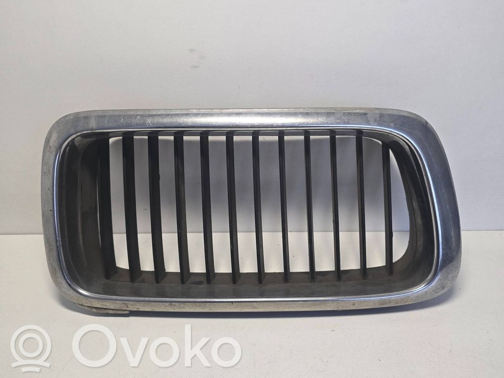 BMW 7 E38 Front grill 