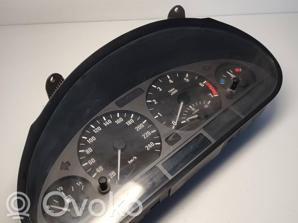 BMW 3 E46 Spidometras (prietaisų skydelis) 