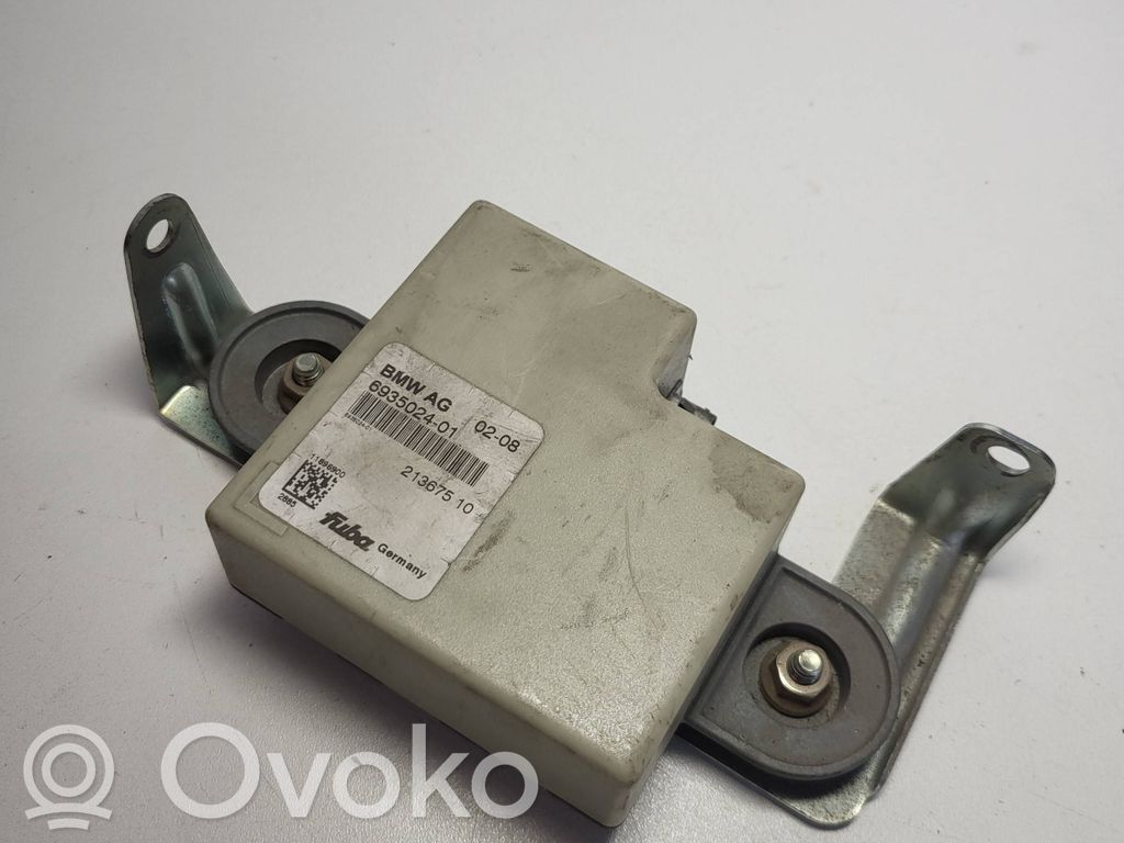 Antenas pastiprinātājs   693502401