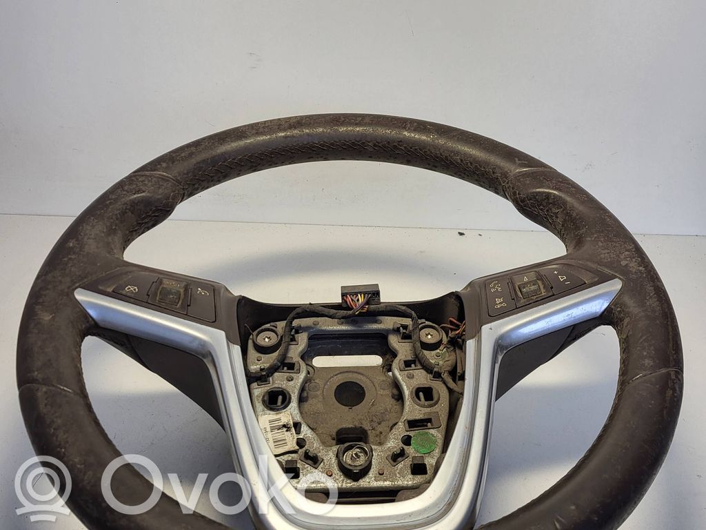 Opel Insignia A Ohjauspyörä 