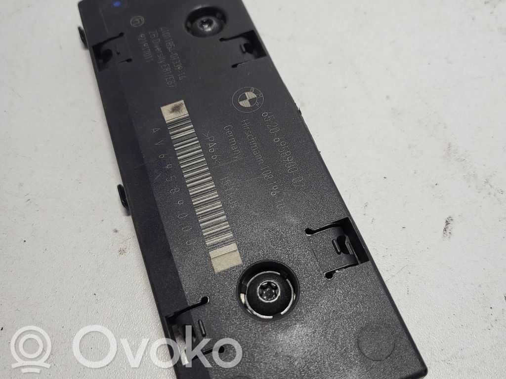 BMW 1 E81 E87 Antenos stiprintuvas 