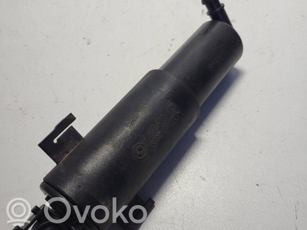 BMW 3 E90 E91 Lukturu mazgātāja sprausla (-as) 