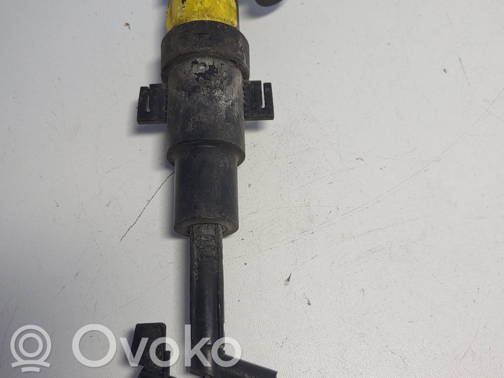 BMW 3 E90 E91 Dysza spryskiwacza lampy przedniej 
