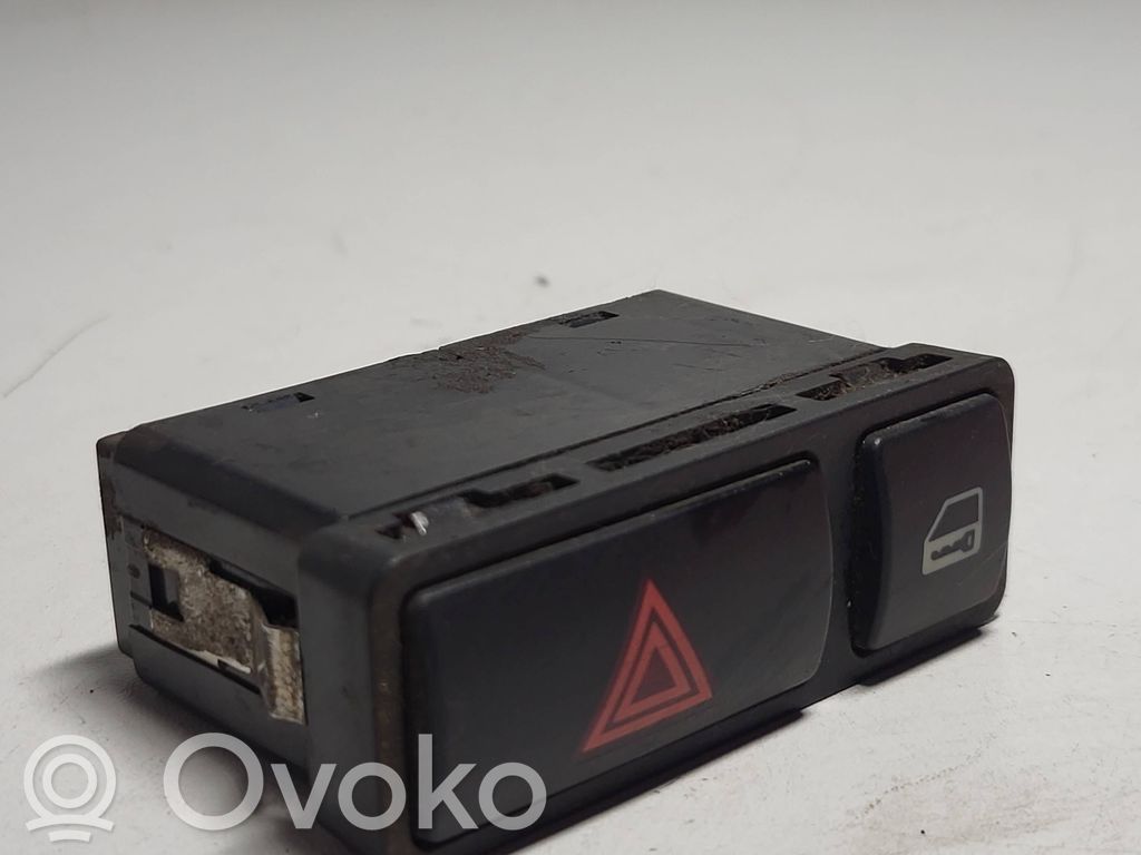 Hazard light switch   61318368920