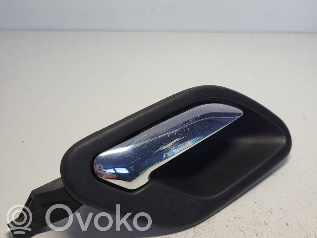 Rear door interior handle   8125514
