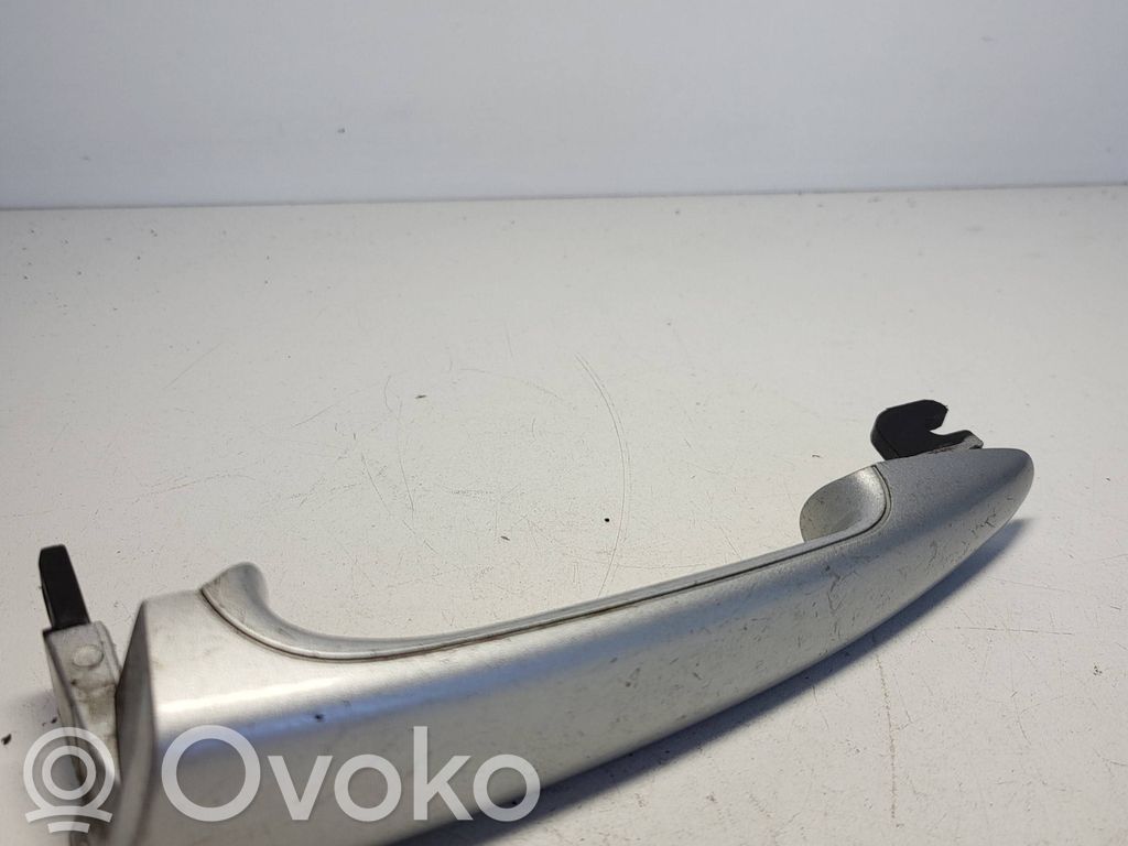 Manecilla externa puerta trasera   K224H66