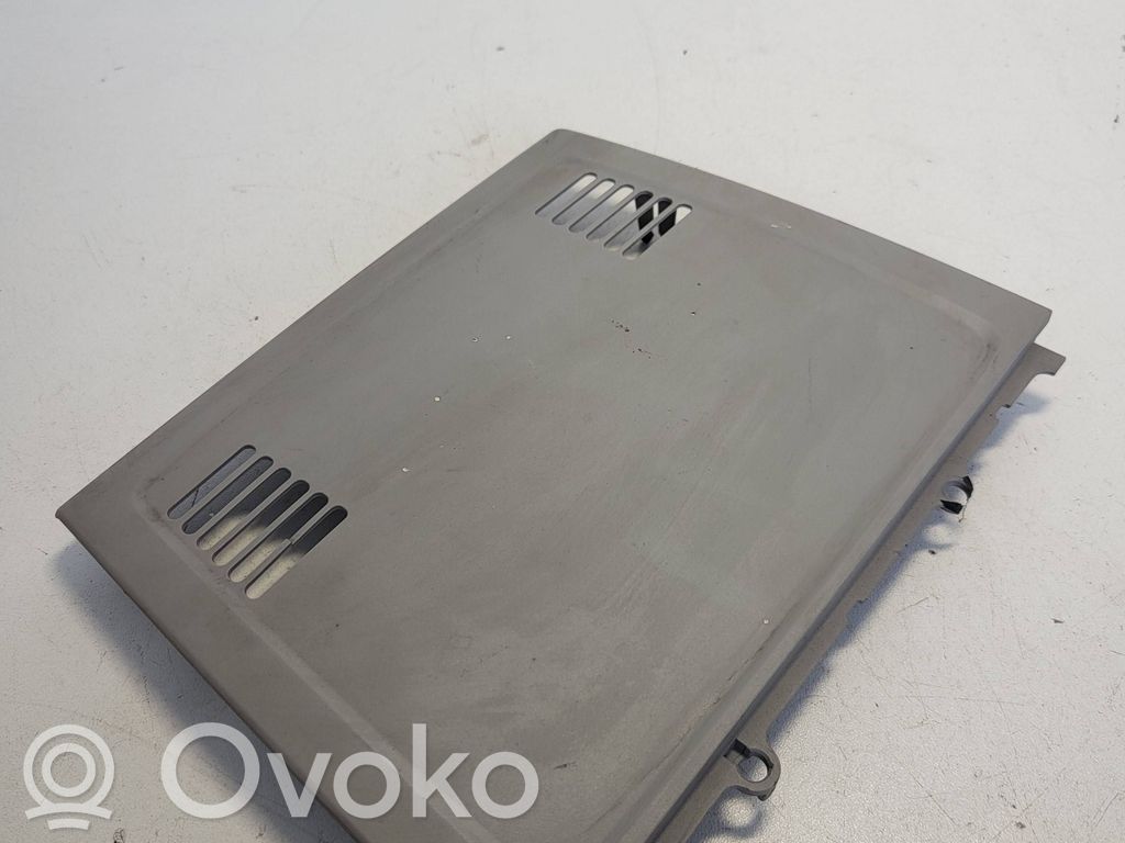 BMW 3 E90 E91 Kita salono detalė 