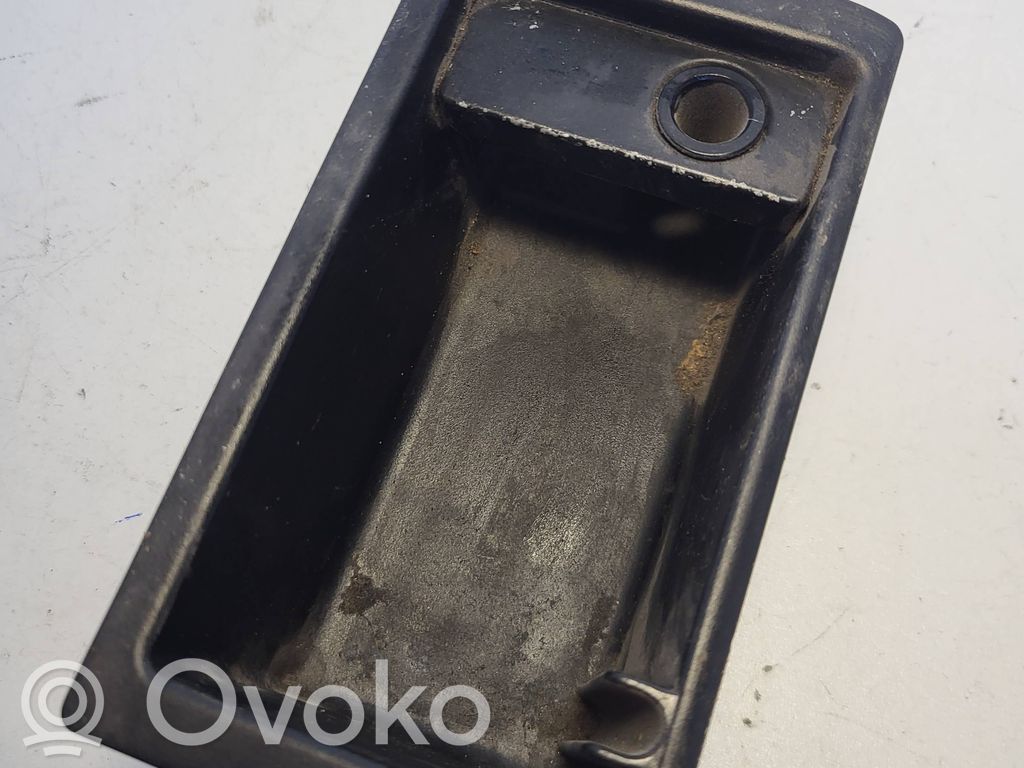 BMW 3 E46 Pelnutrauks (aizmugurē) 