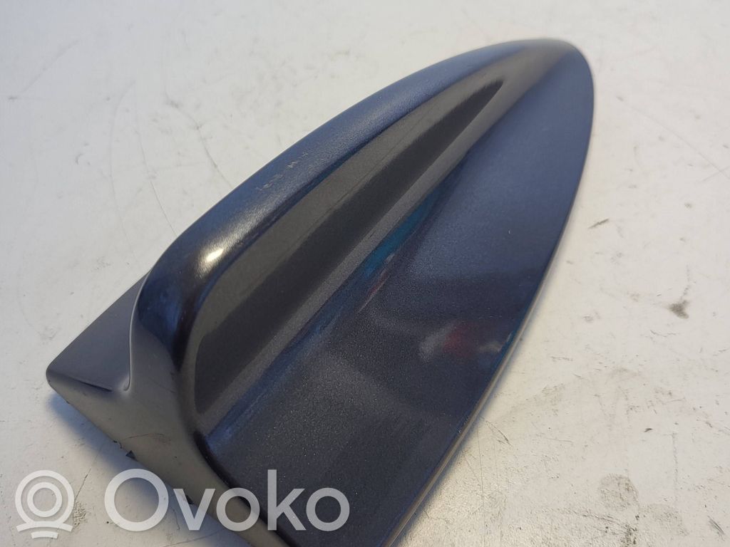 BMW 3 E90 E91 Stogo (GPS) antenos dangtelis 