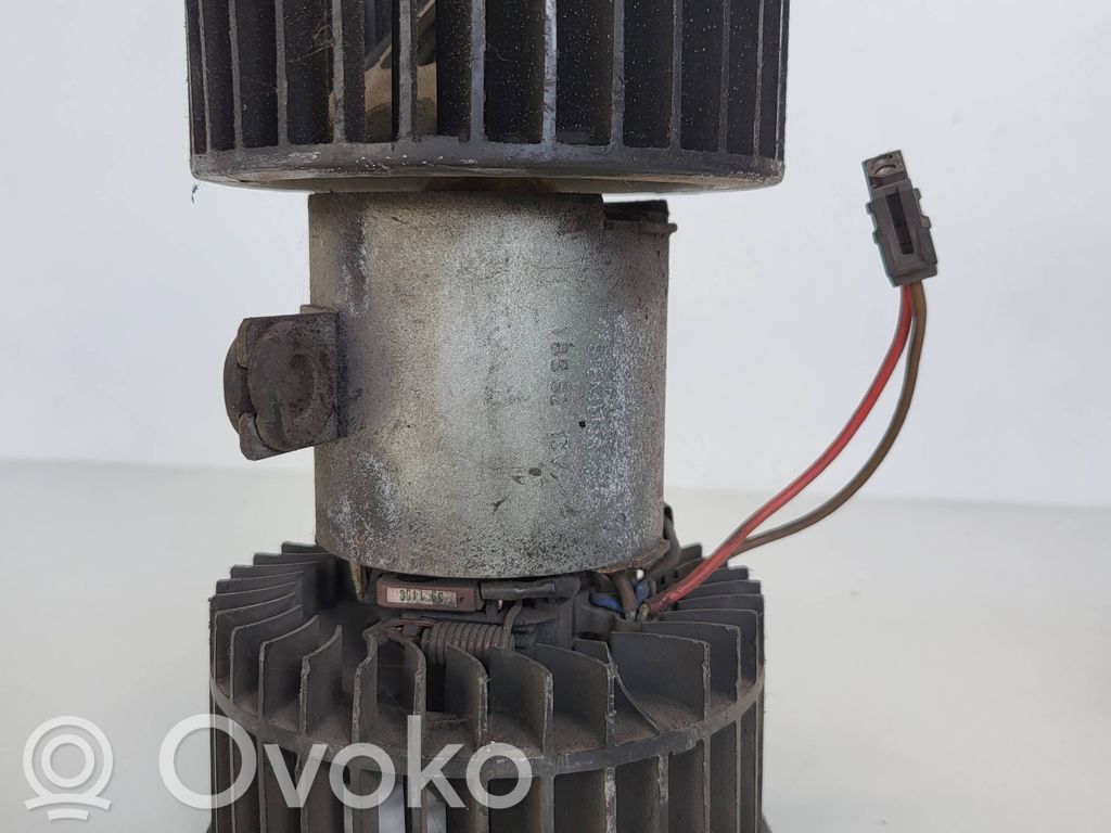 Pečiuko ventiliatorius/ putikas   1BB52