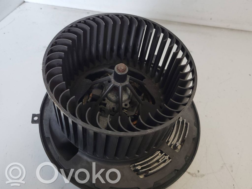 Mazā radiatora ventilators   6933663