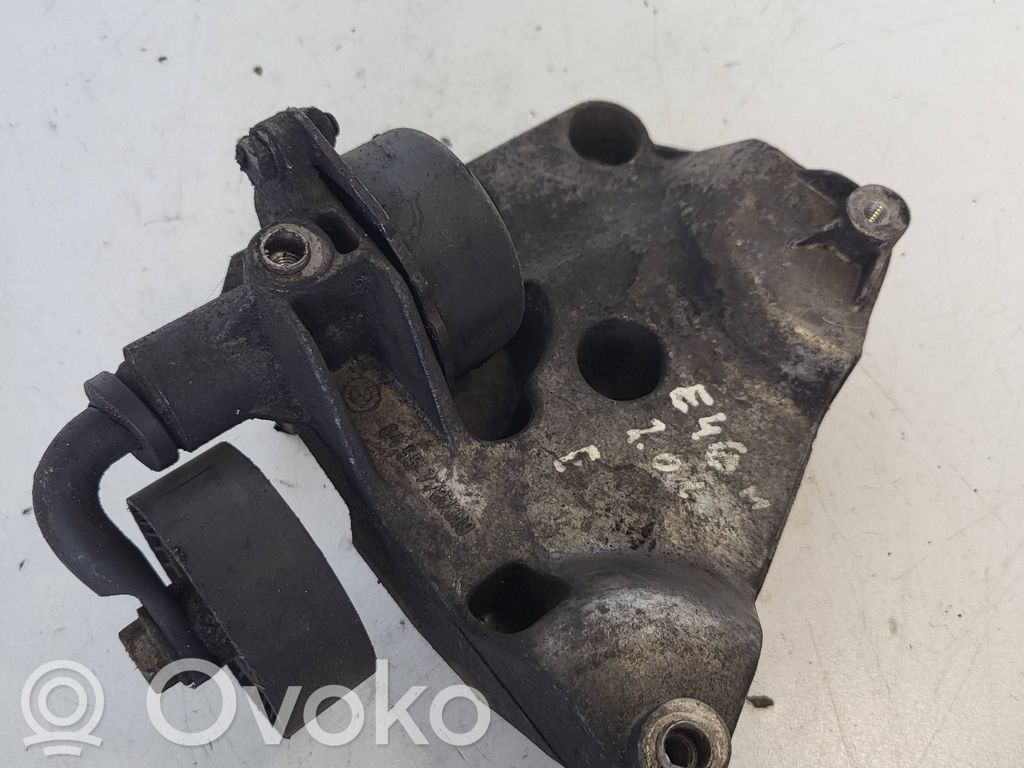 Soporte de montaje del compresor de A/C   7787319