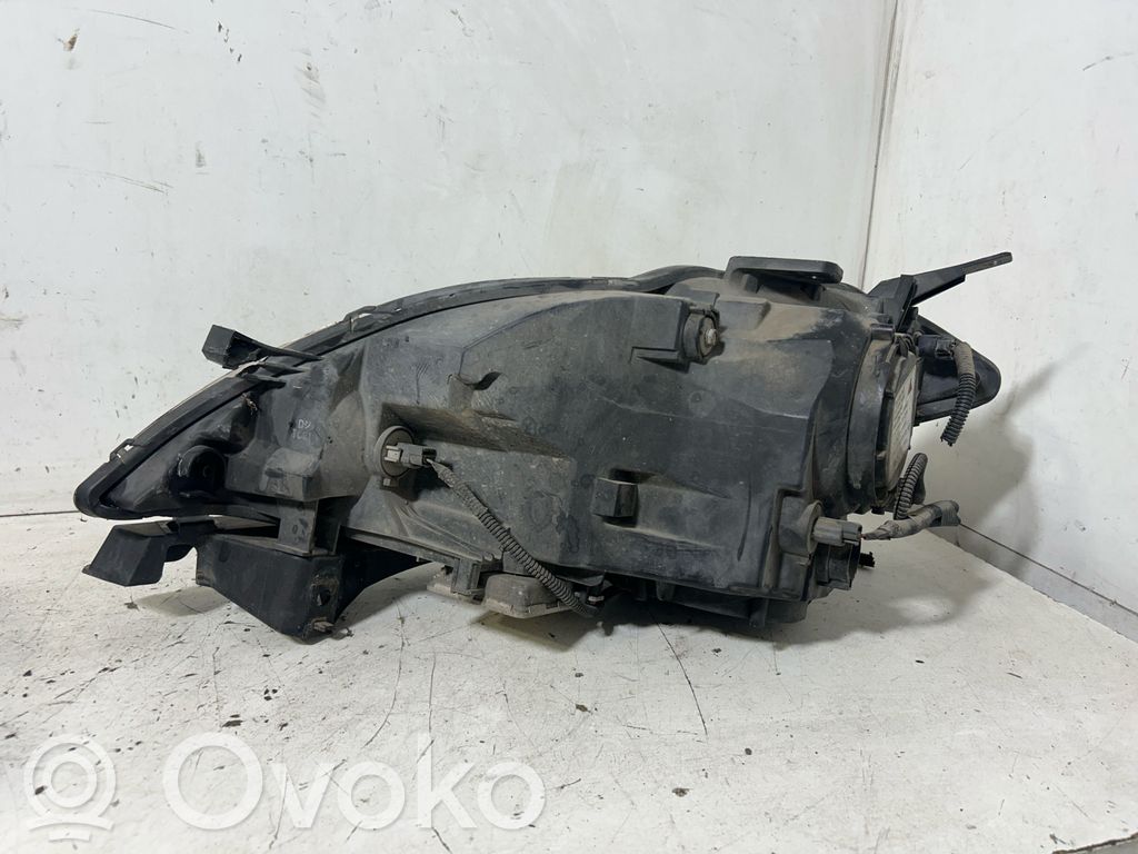 Honda FR-V Lampa przednia 