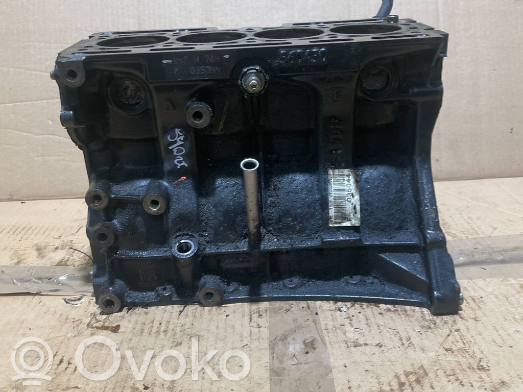 Renault Clio III Blokas 