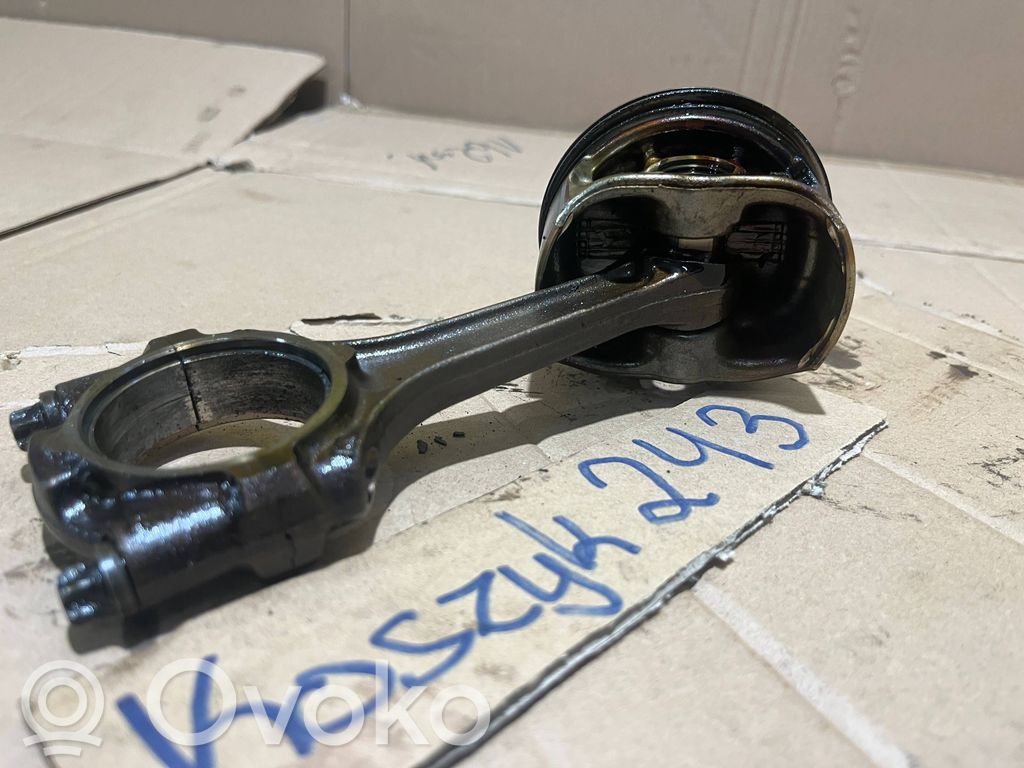 Opel Signum Tłok z korbowodem 