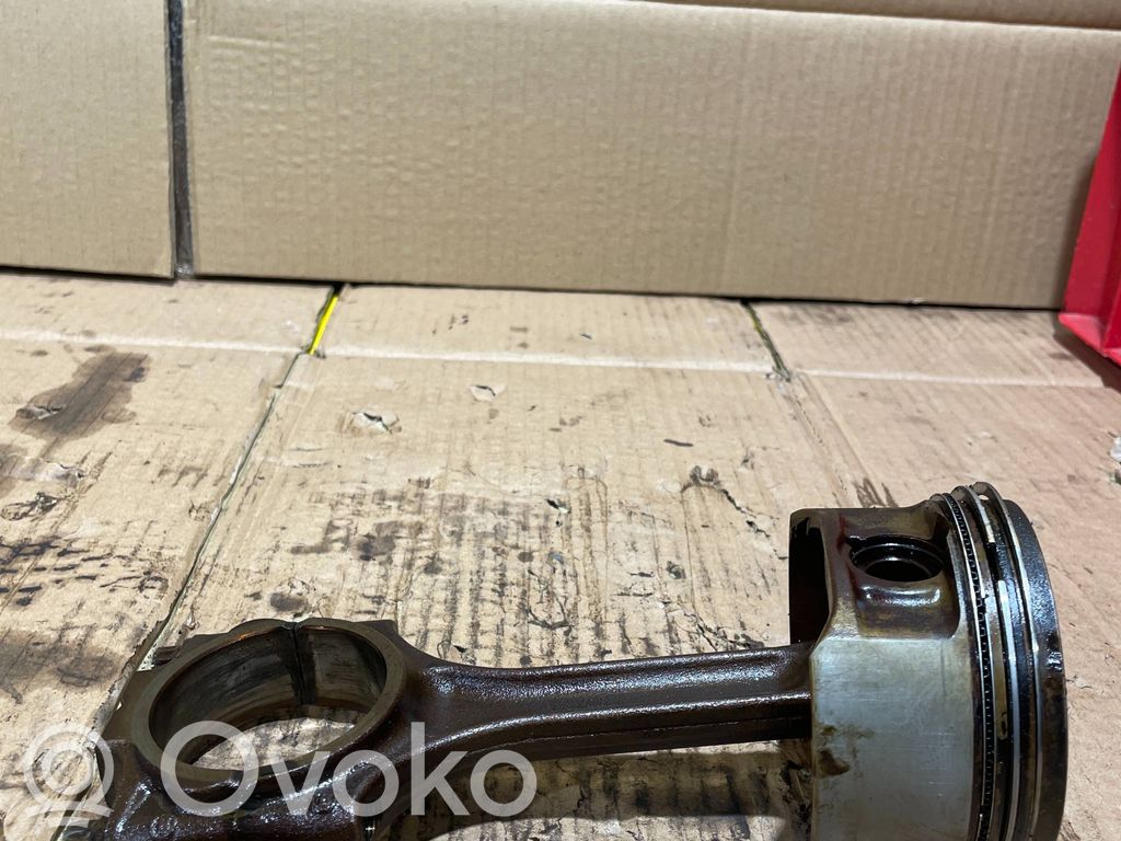 Volvo S40 Pistón con biela 