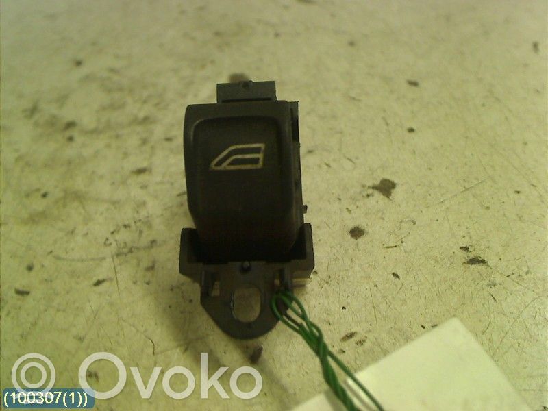 Electric window control switch   30773272,03453310LK