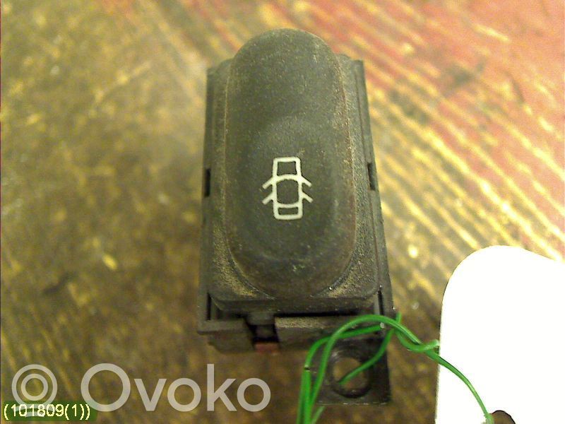 Central locking switch button   7700845435,BITRON