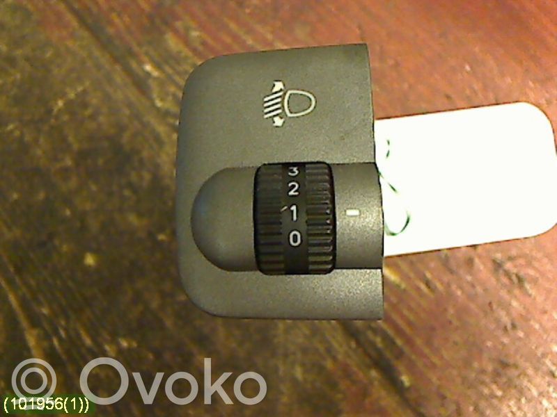 Hyundai Accent Panel lighting control switch 